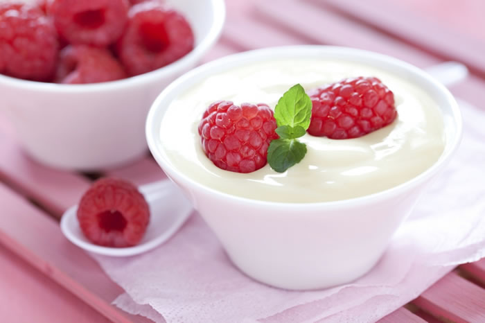 yogurt con frambuesas