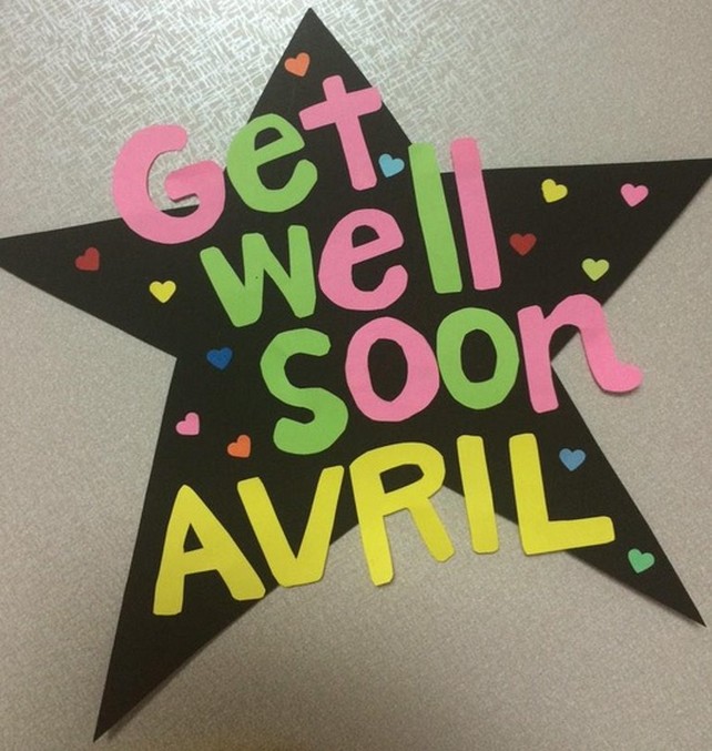 avril_ha_recibido_mucho_apoyo_por_parte_de_sus_fans