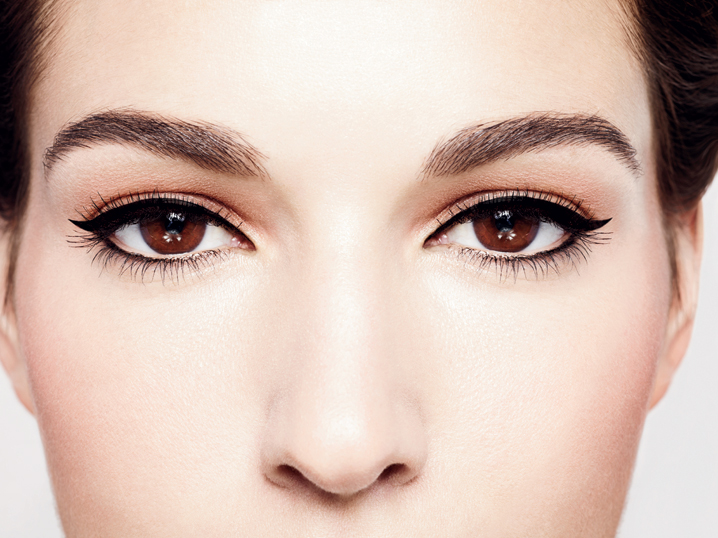 como-poner-eyeliner